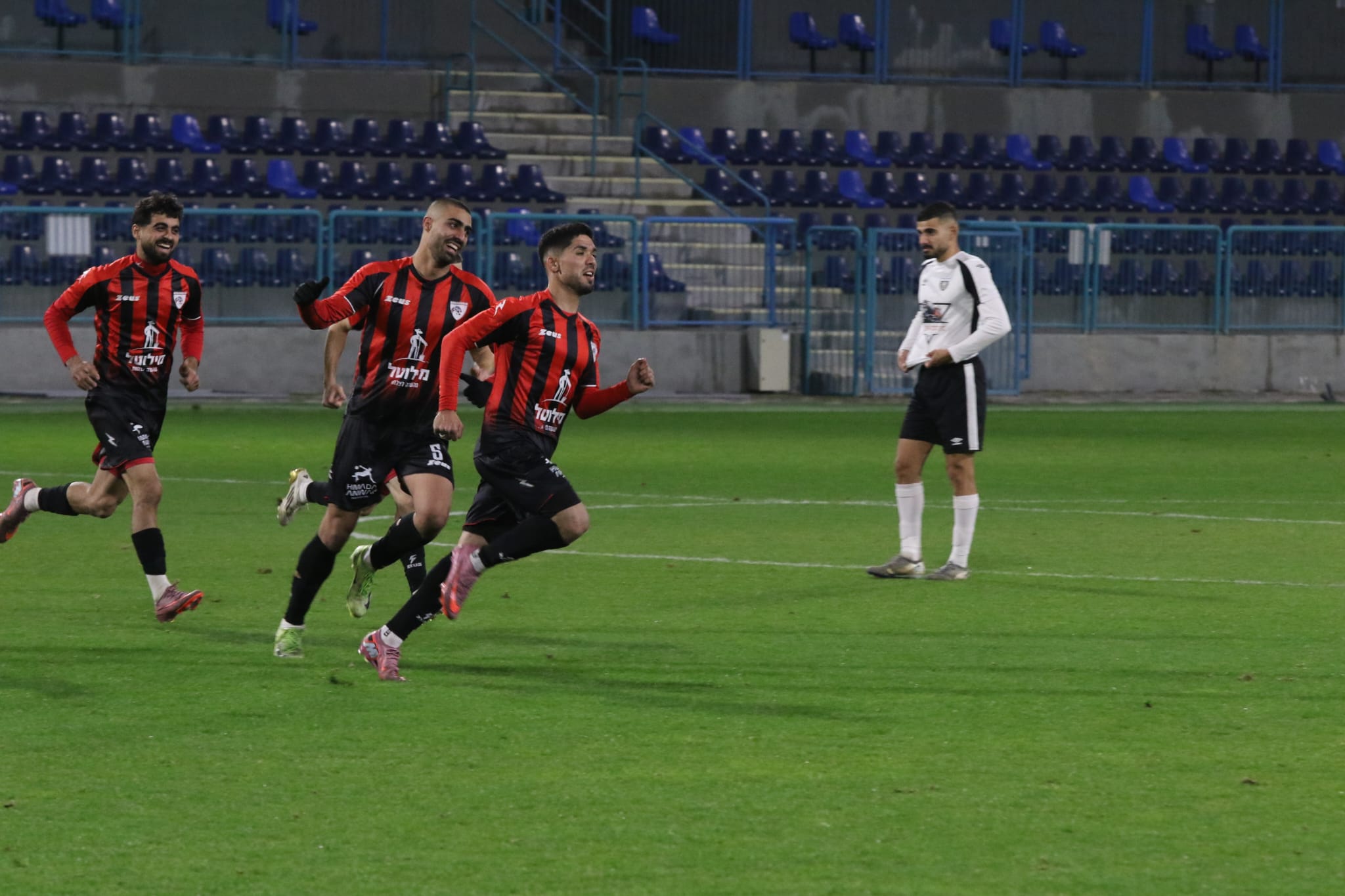 גדיר חוגג את השני (דאפר מחאמיד)